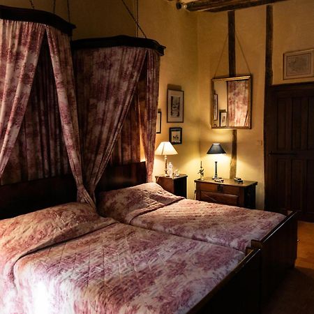 Manoir Du Bois Noblet Bed & Breakfast Louerre Екстериор снимка