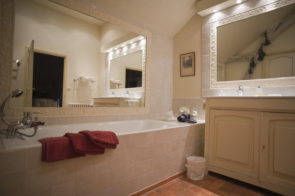Manoir Du Bois Noblet Bed & Breakfast Louerre Екстериор снимка
