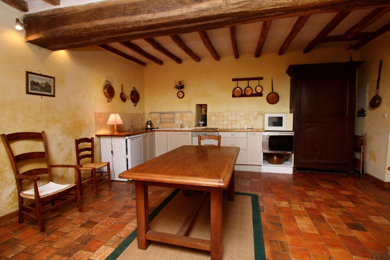 Manoir Du Bois Noblet Bed & Breakfast Louerre Екстериор снимка